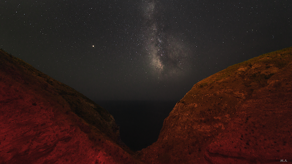 Via lattea dalla baia della Pelara