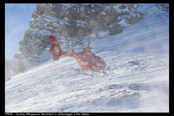 Elicottero da soccorso in alta quota