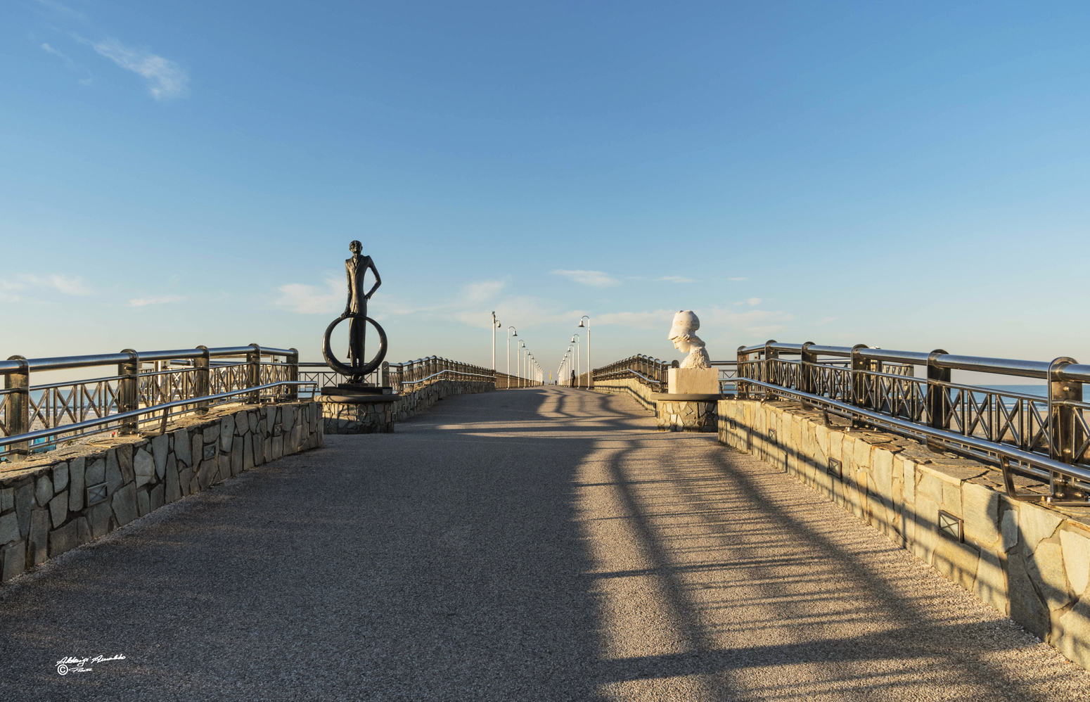Prime luci sul Pontile..Marina di pietrasanta.