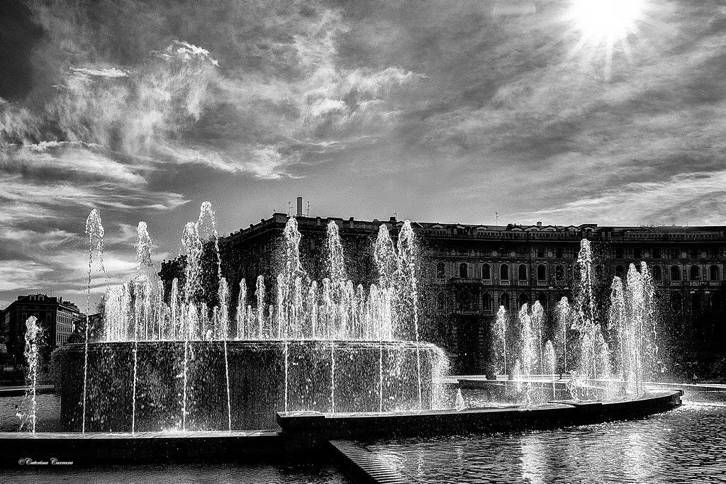Fontana in controluce