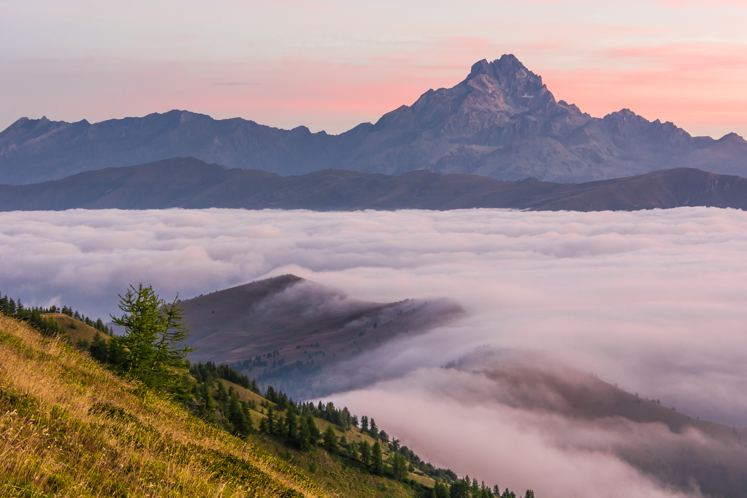 Una coperta ai piedi del Monviso