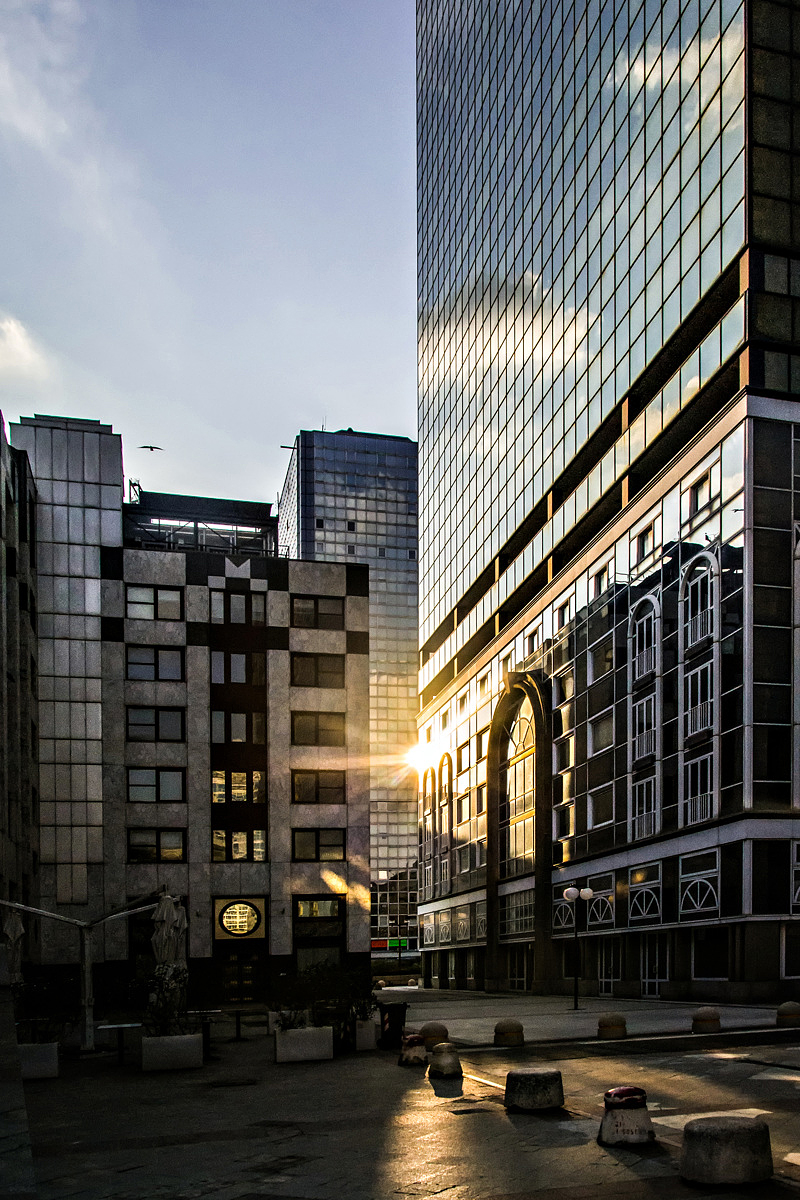 Grattacielo in controluce