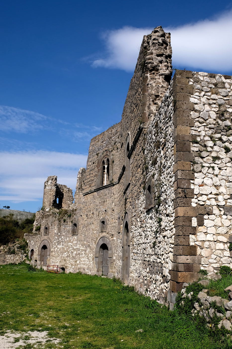Castello Longobardo.