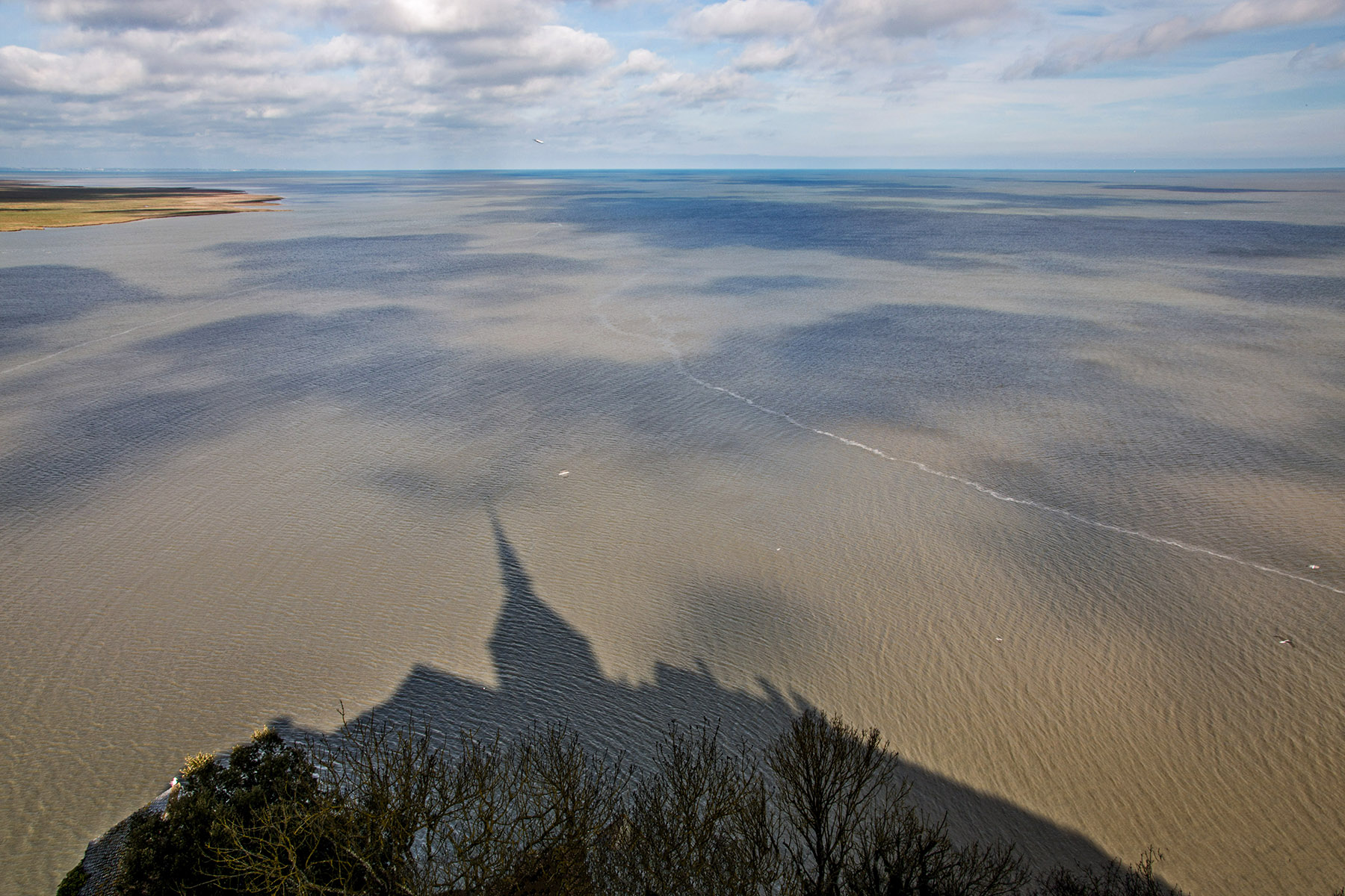 l'ombra di Saint Michel