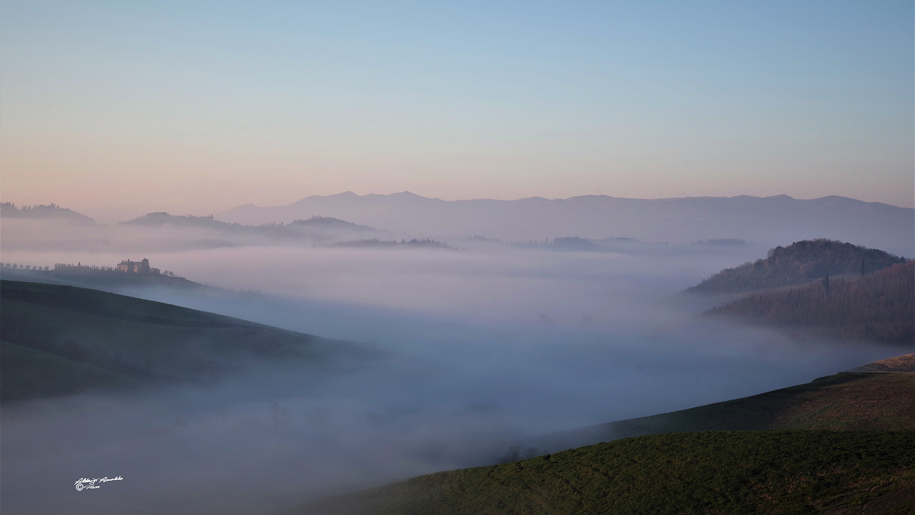 Nebbia nella valle.