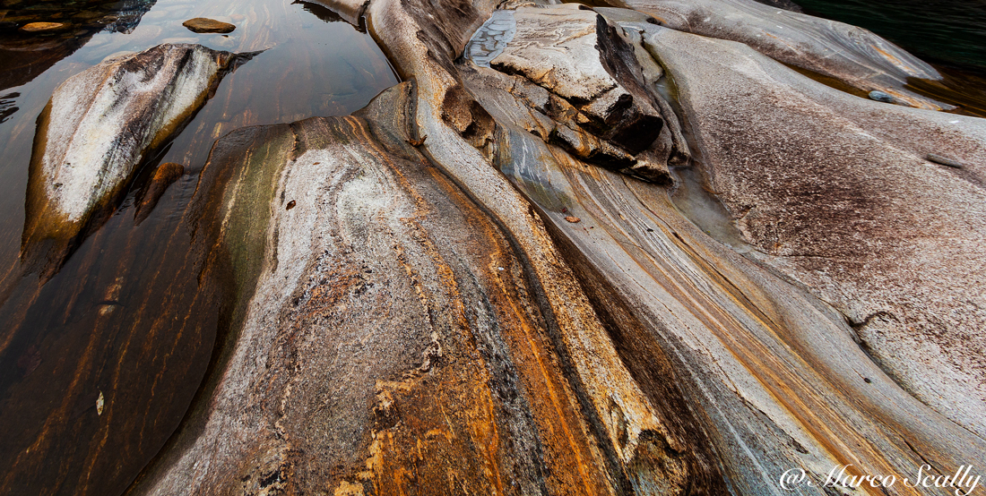 Astratto dell Val Verzasca