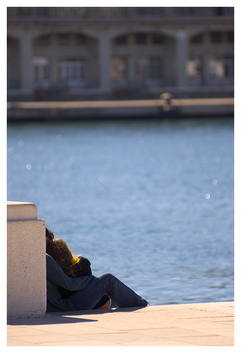 in basso a sinistra...