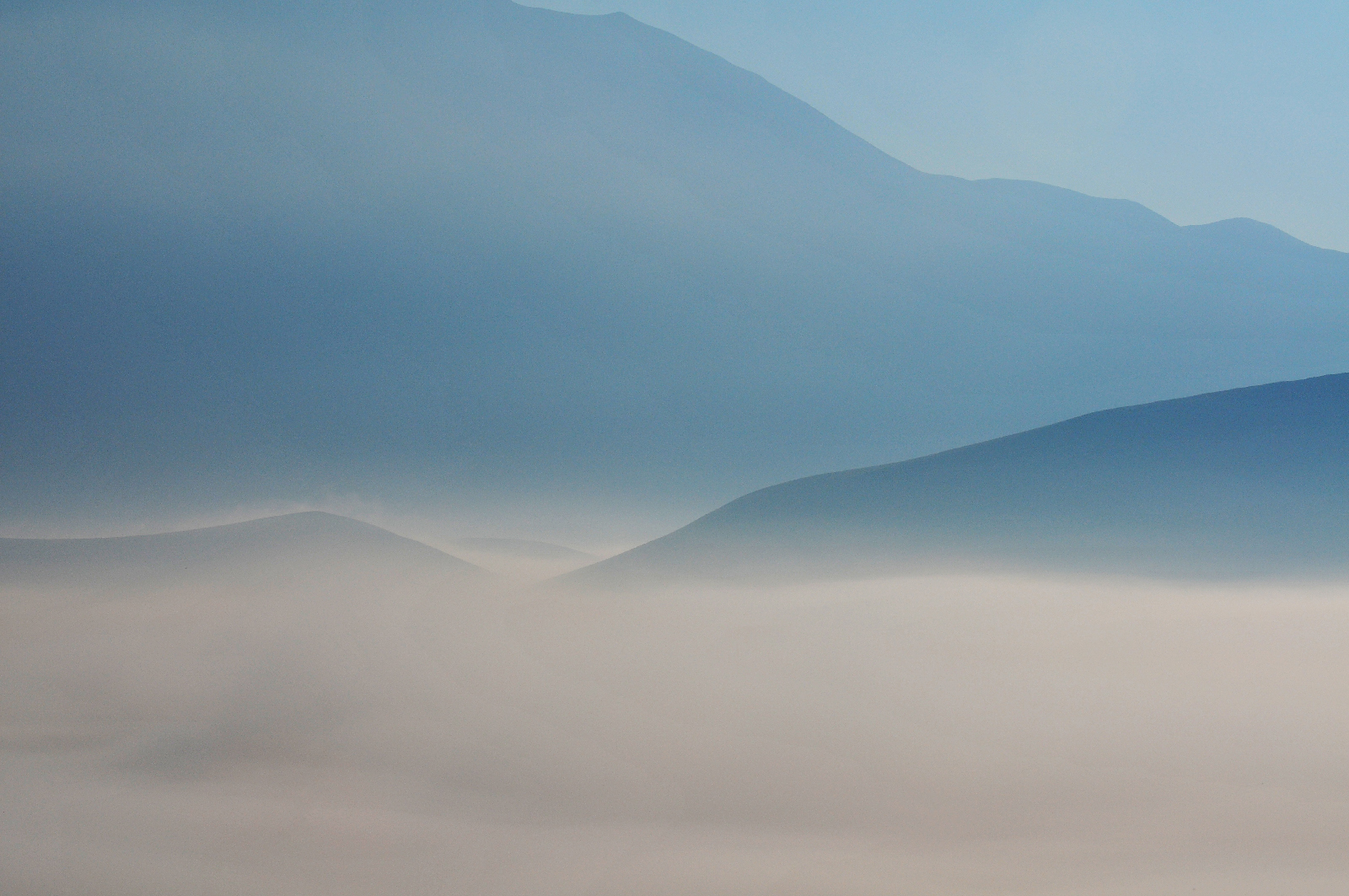 Alba a forca di Presta.