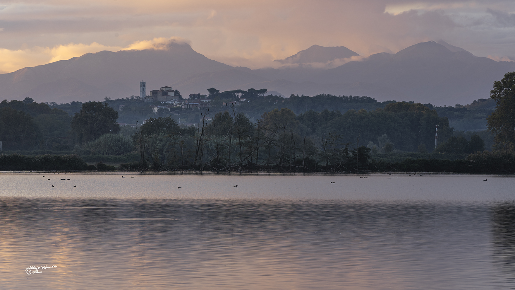 Tramonto. Lago Gherardesca..