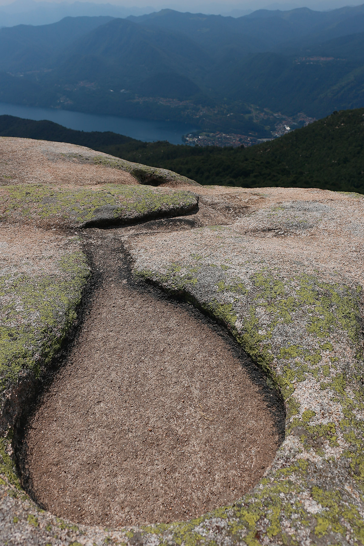una goccia tra le montagne