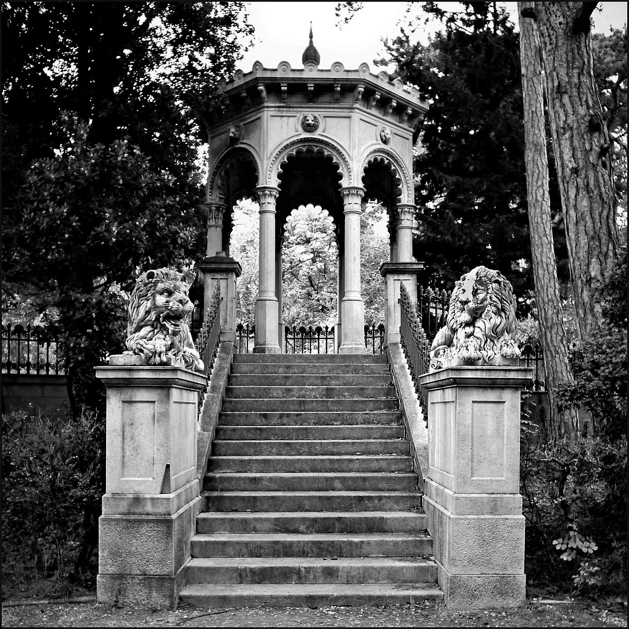 Trieste Parco Revoltella - La Gloriette