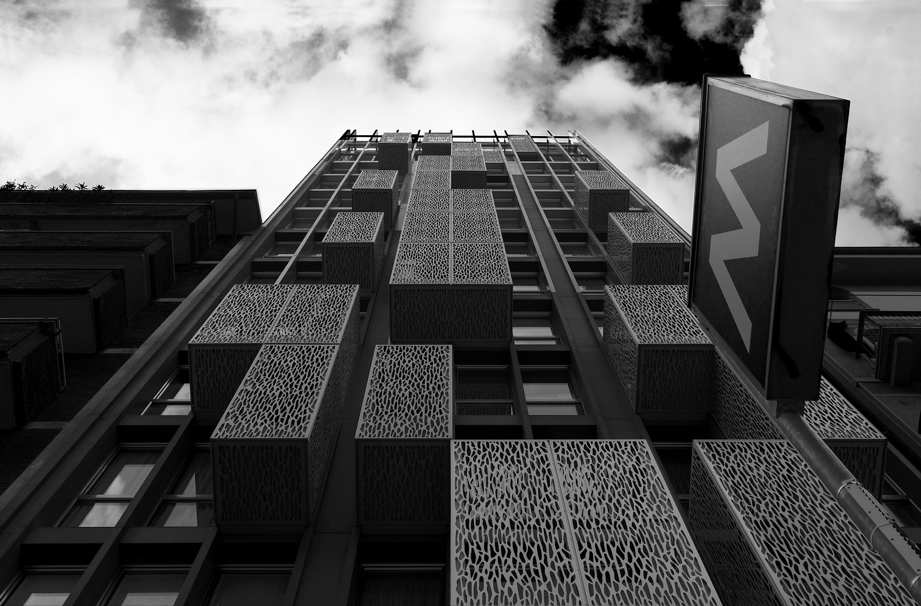 Milano, fermata Isola