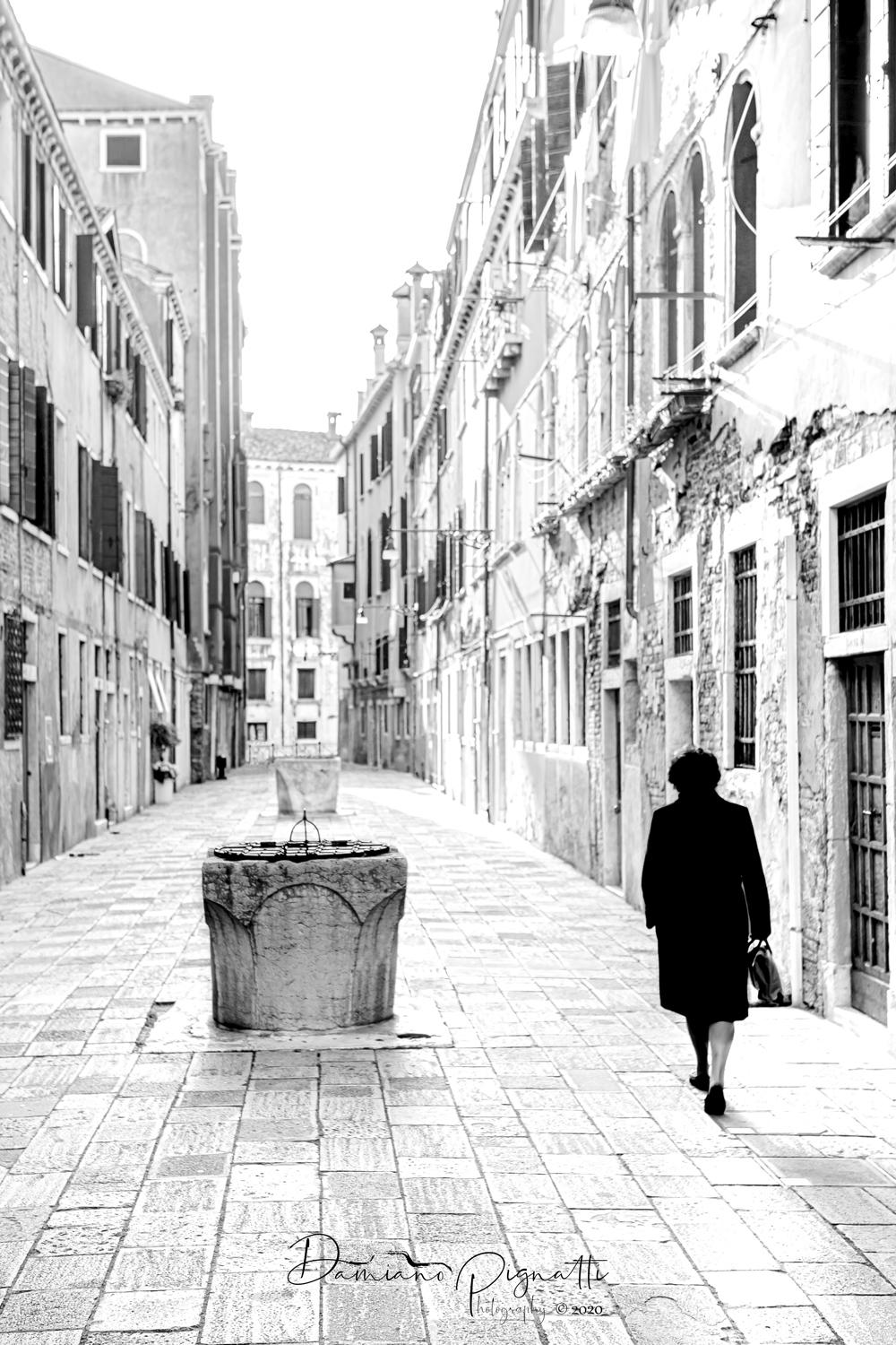 Venezia, esterno giorno