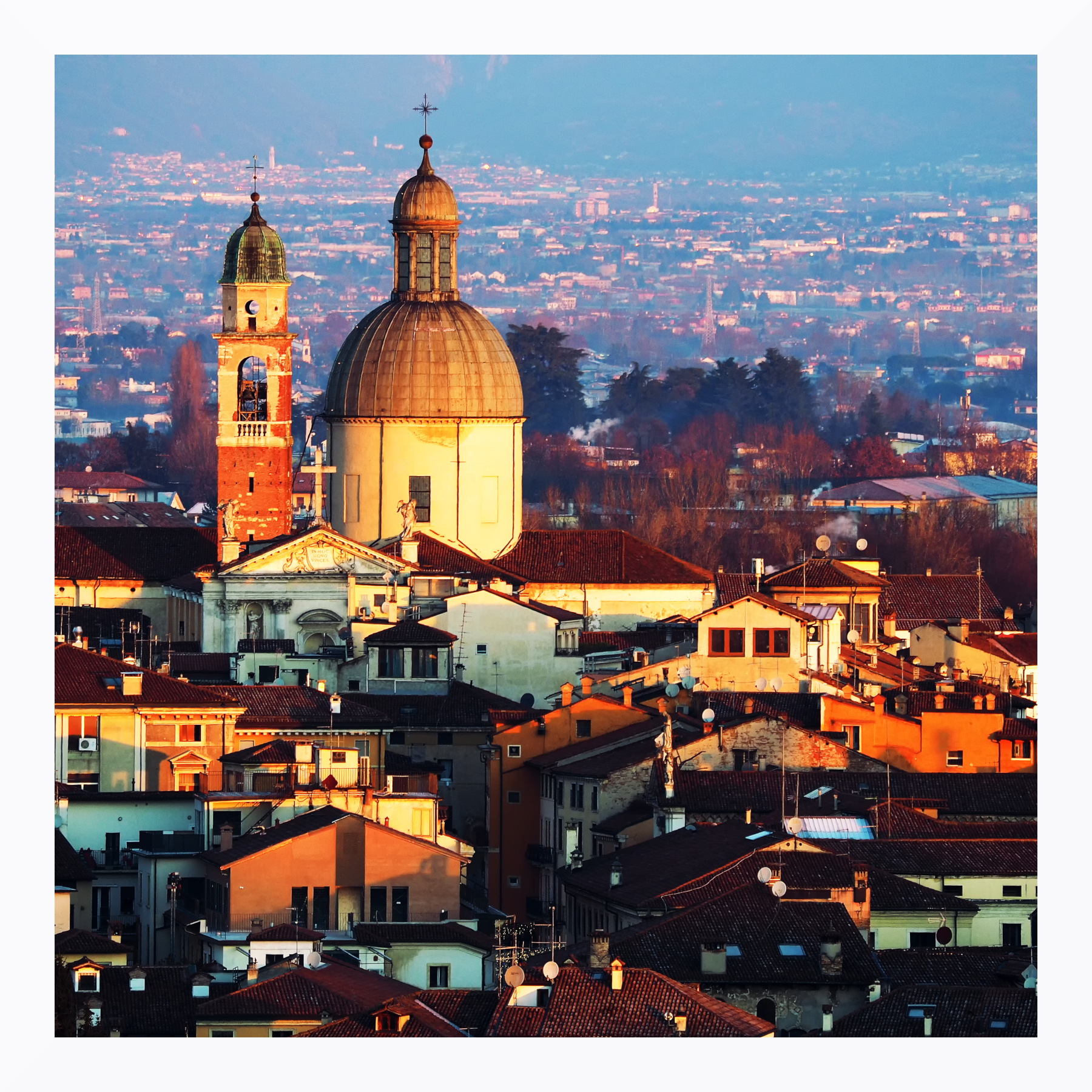 Prime luci sulla citt�