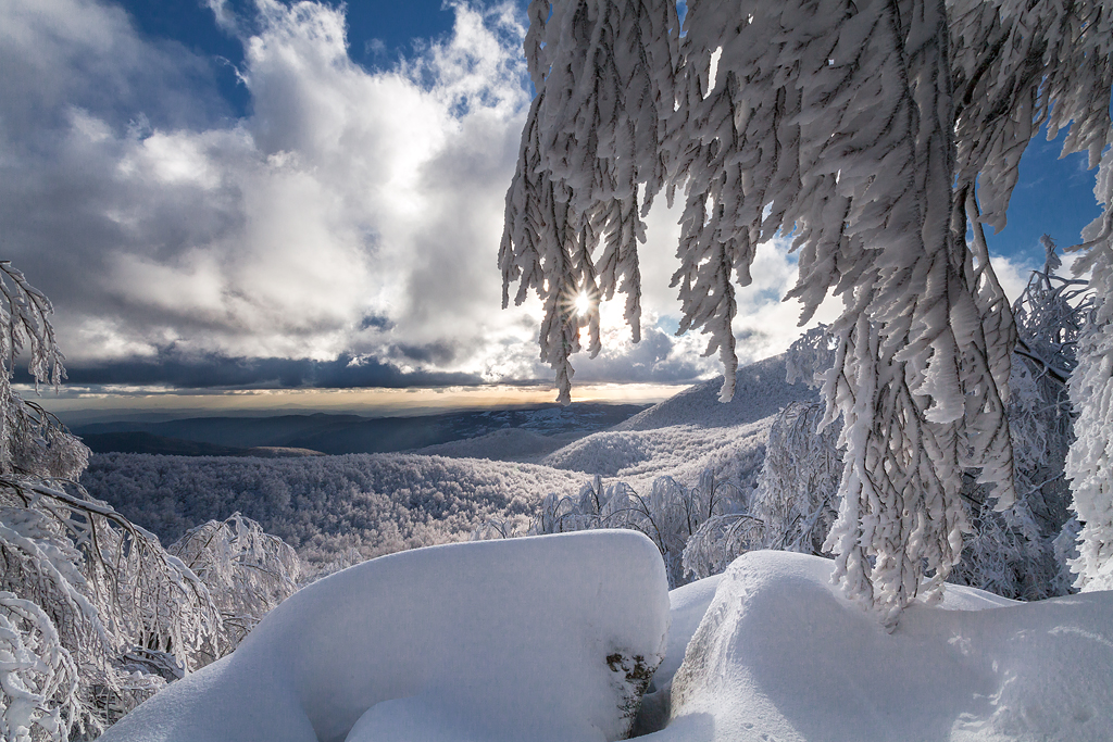 cielo, sole, nuvole e neve
