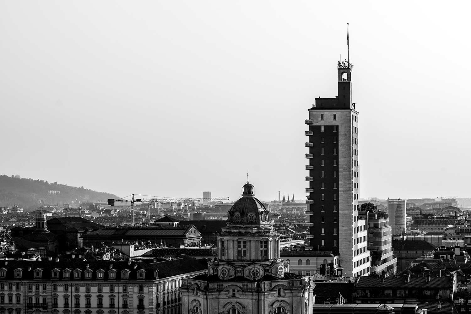 Il dito (Torre Littoria)