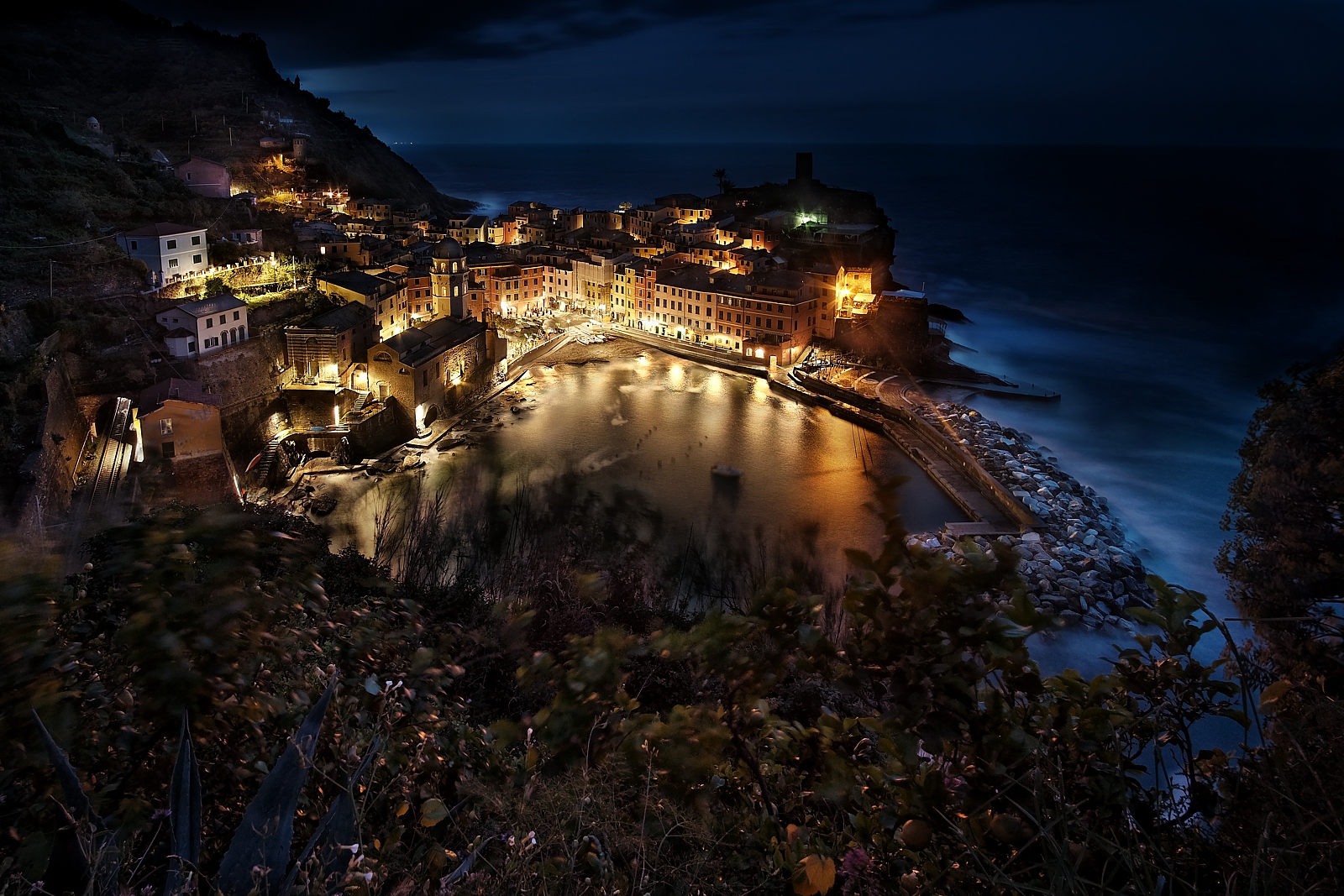 Vernazza di notte