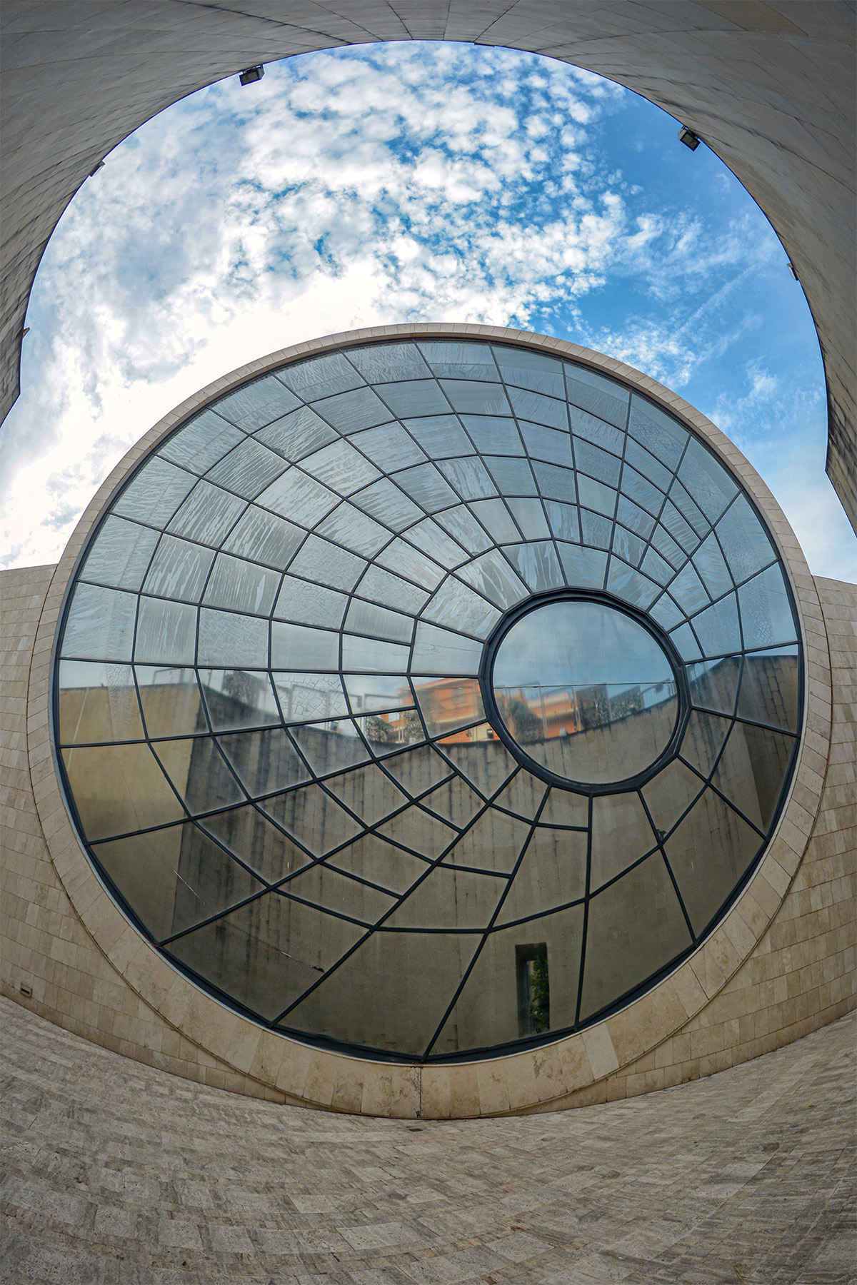 Chiesa del Santo Volto di Ges�_Meyer_Roma_Giu21