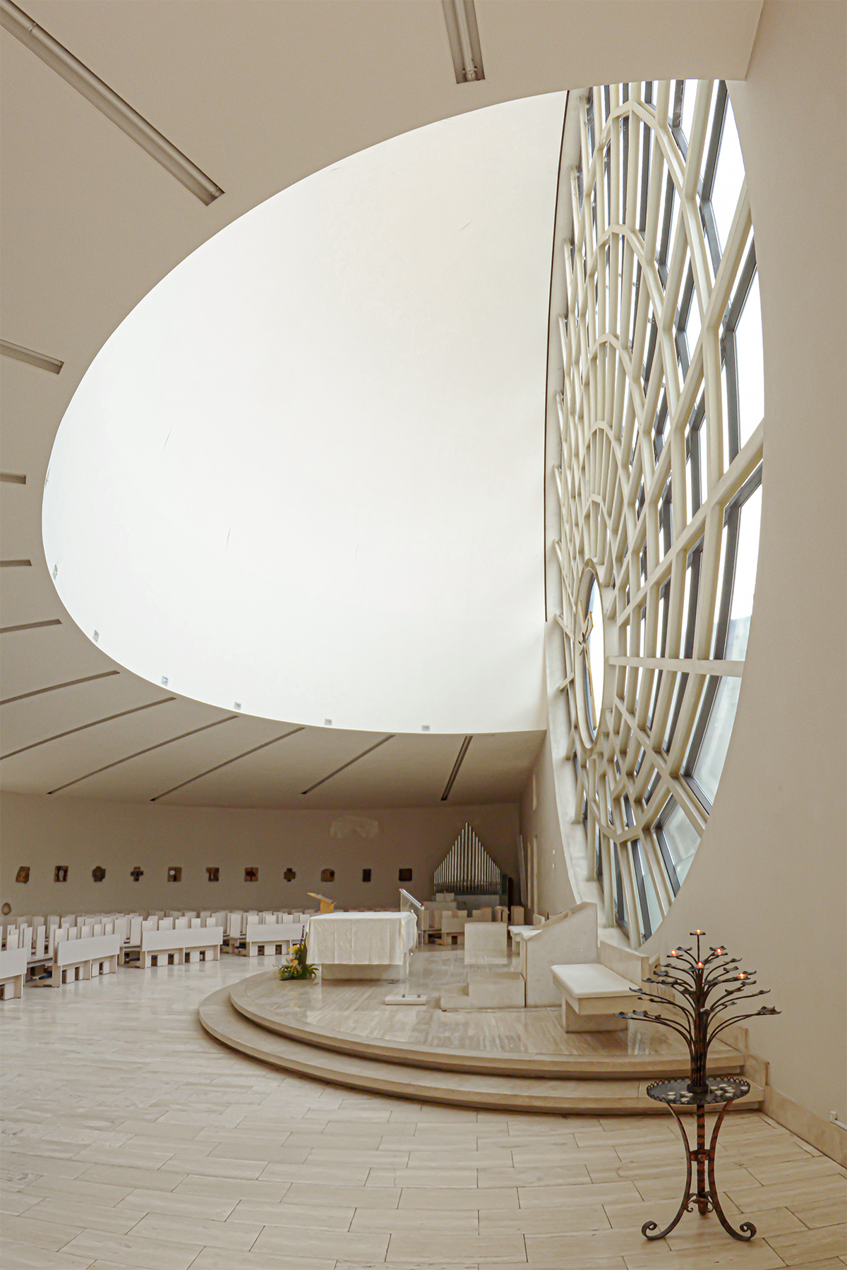 Chiesa del Santo Volto di Ges�_Meyer_Roma_Giu21