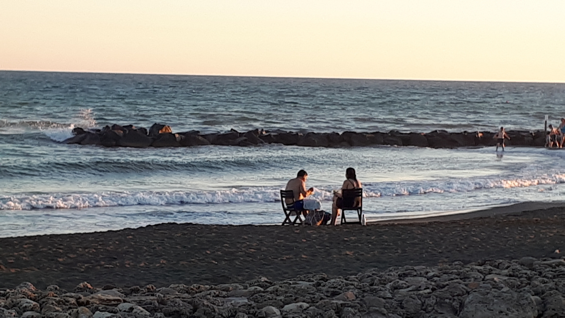 In due sulla spiaggia