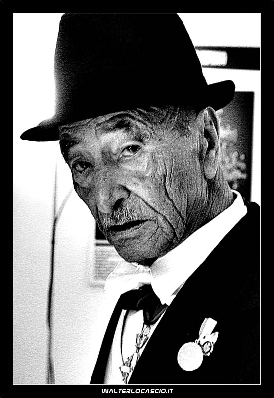 L'uomo con le medaglie