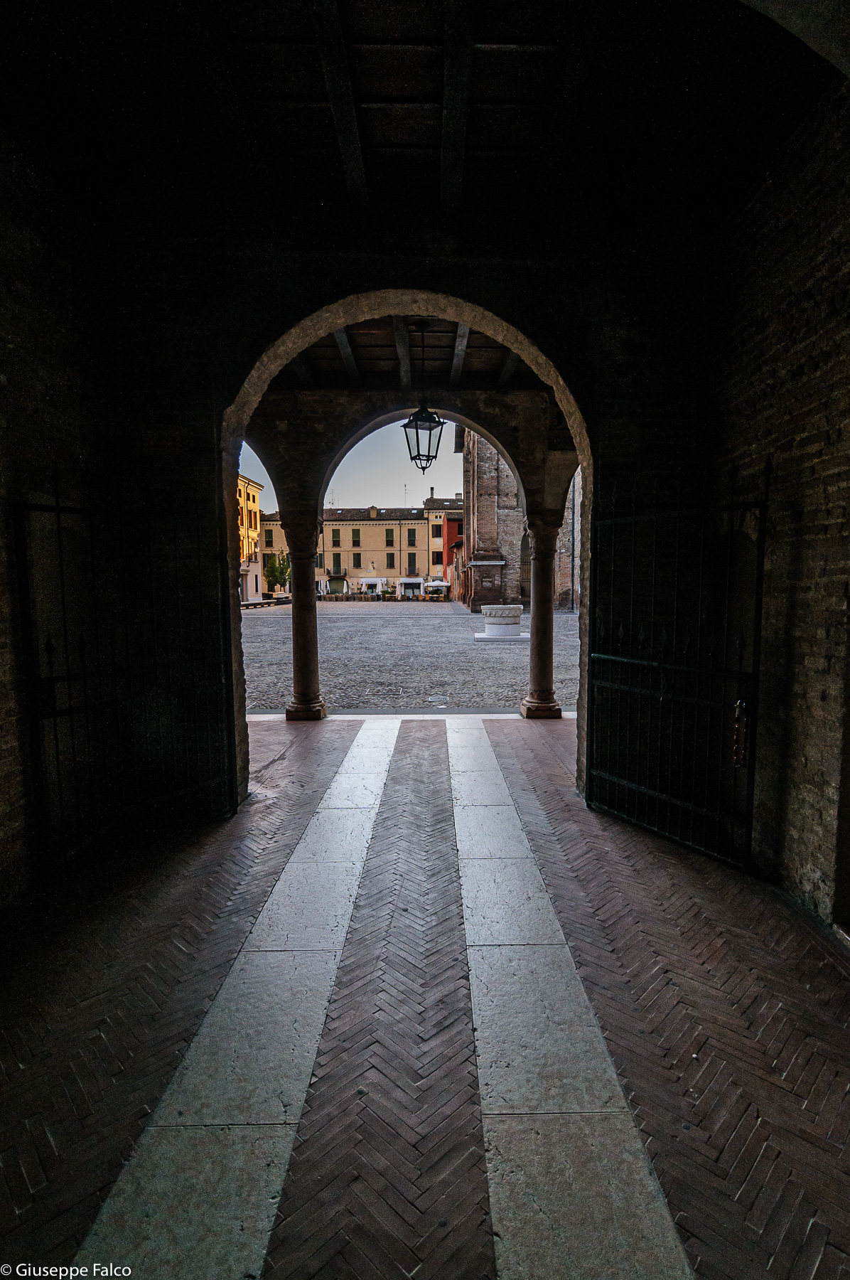 Piazzetta...(step back)