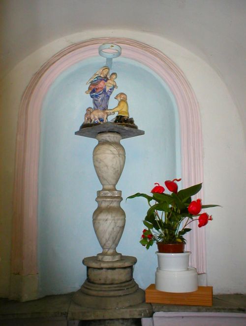 Genova - Altarino alla N.S. Della Guardia