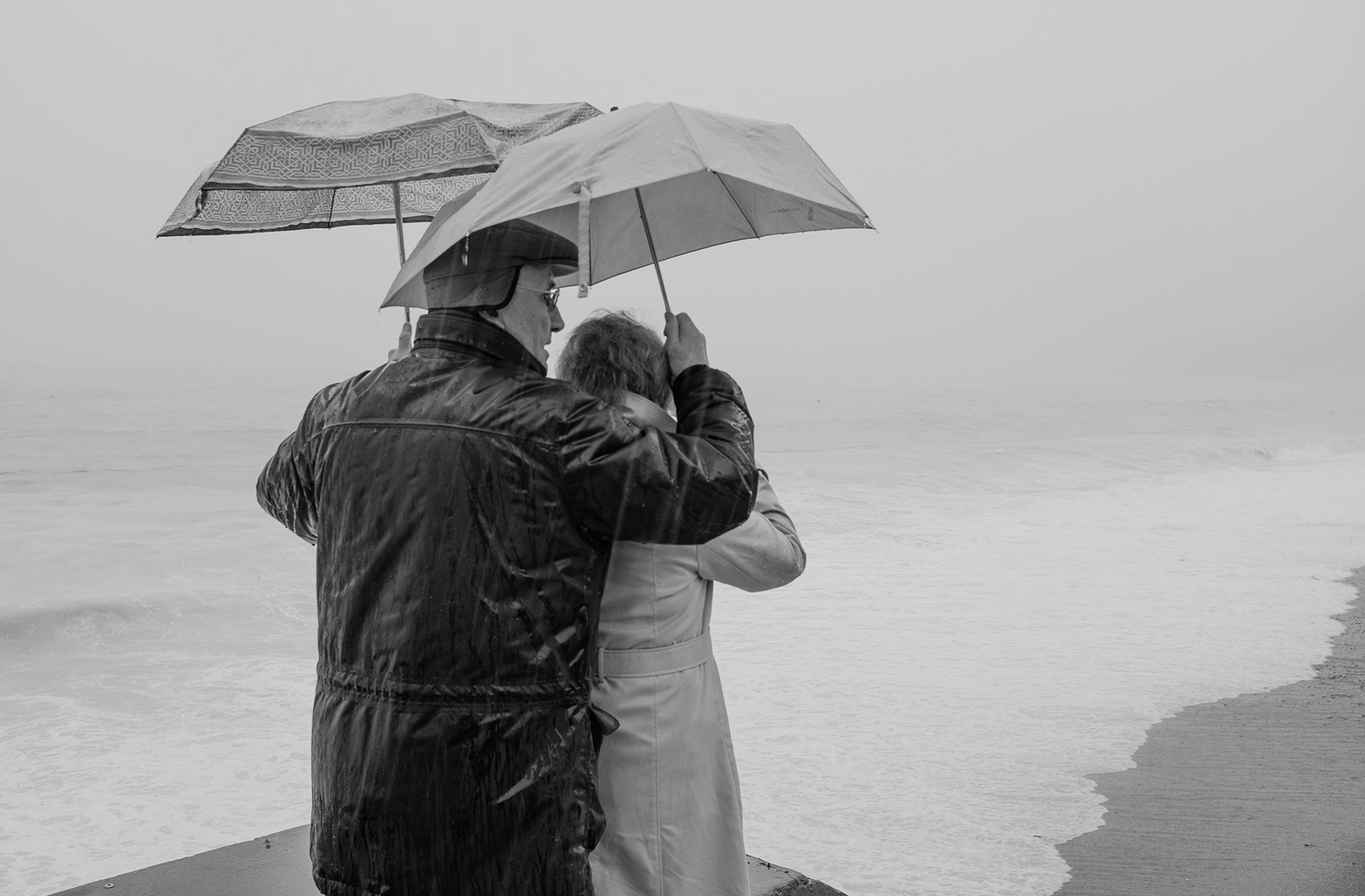 In riviera sotto la pioggia