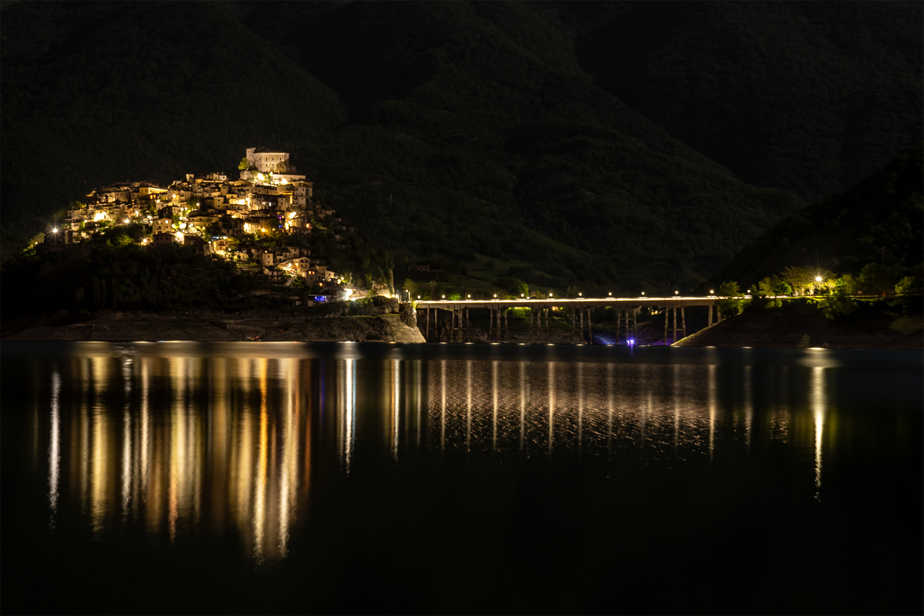 Castel_di_Tora_RI_Mag2022