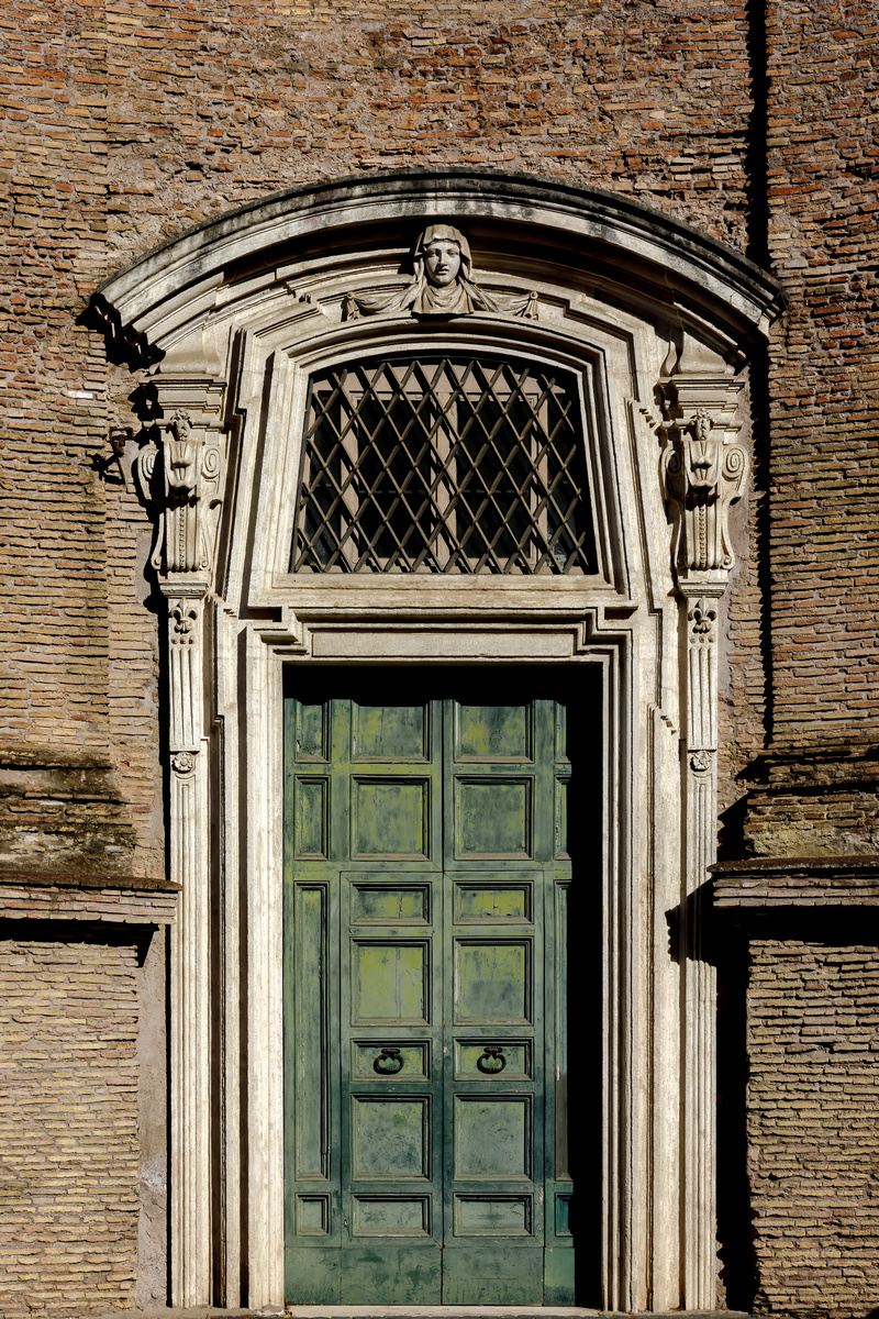 Chiesa di S. Maria dei Sette Dolori - Ingresso