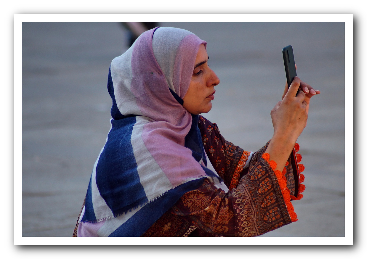 .....moderno raccoglimento