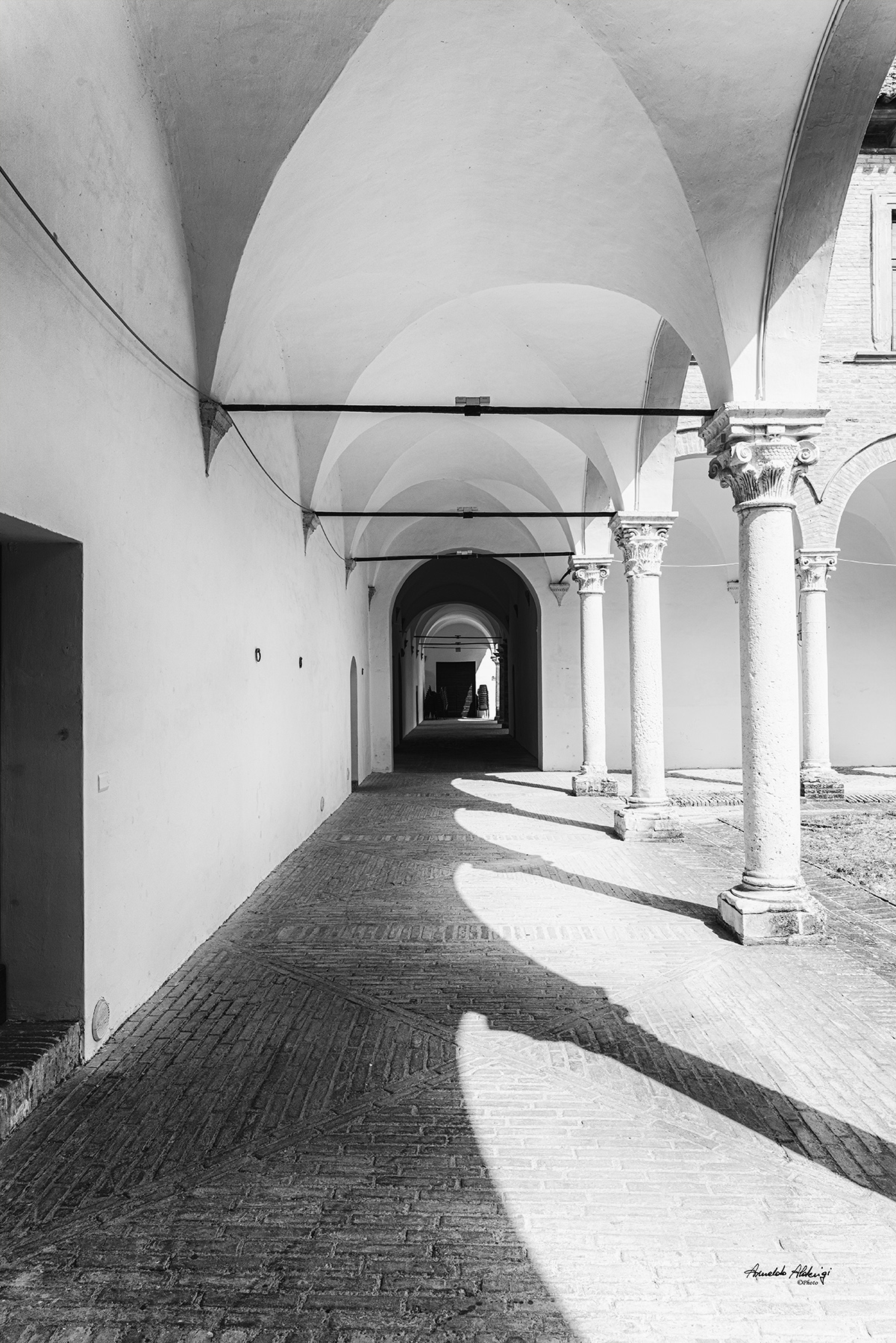 Loggiato Palazzo Comunale. Urbania.2