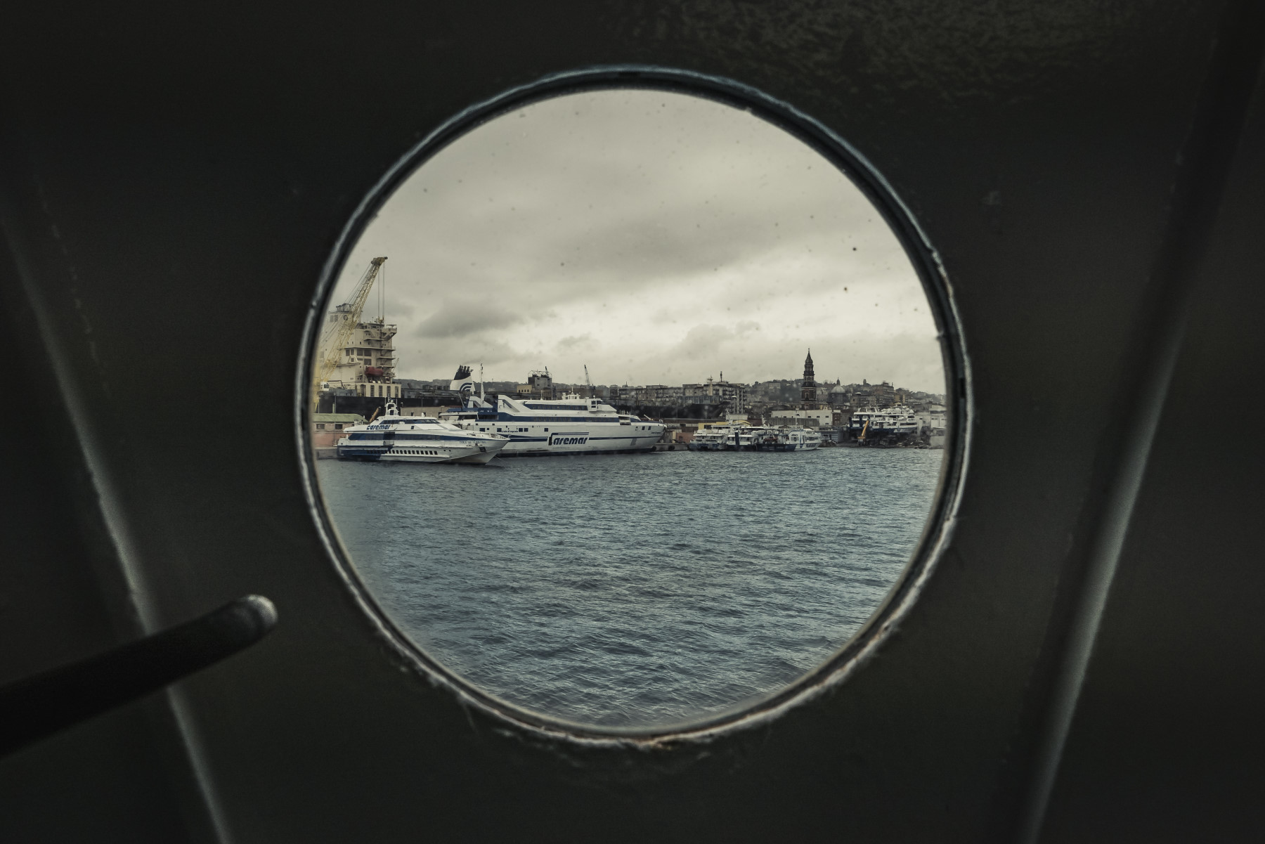 Interno porto-molo 04