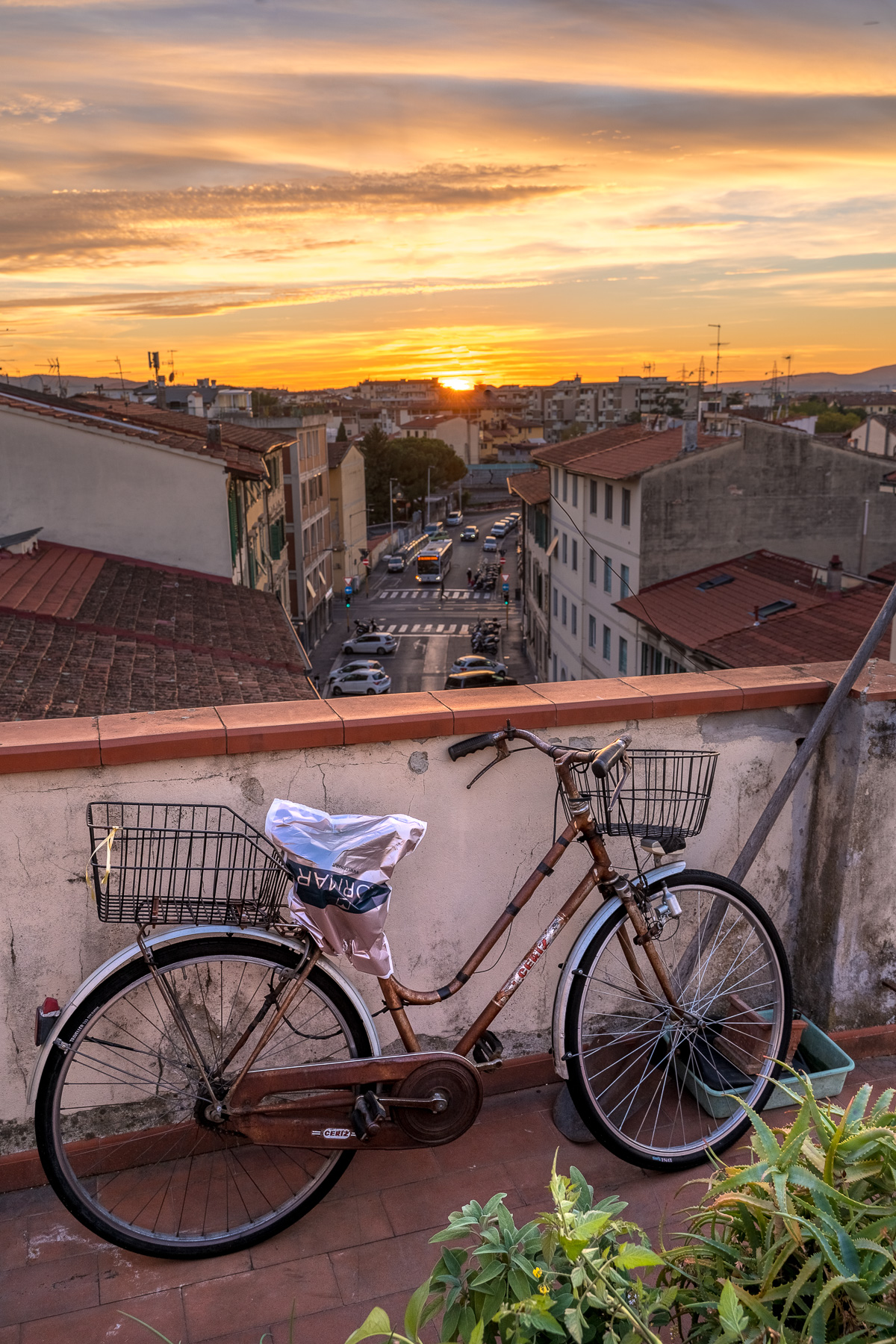 tramonto con bicicletta
