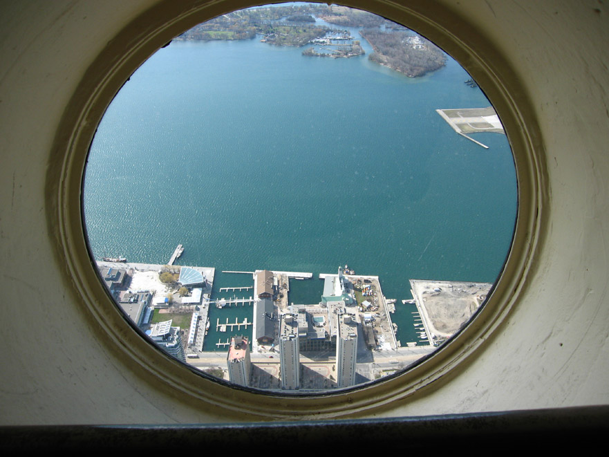 Toronto CN tower 1