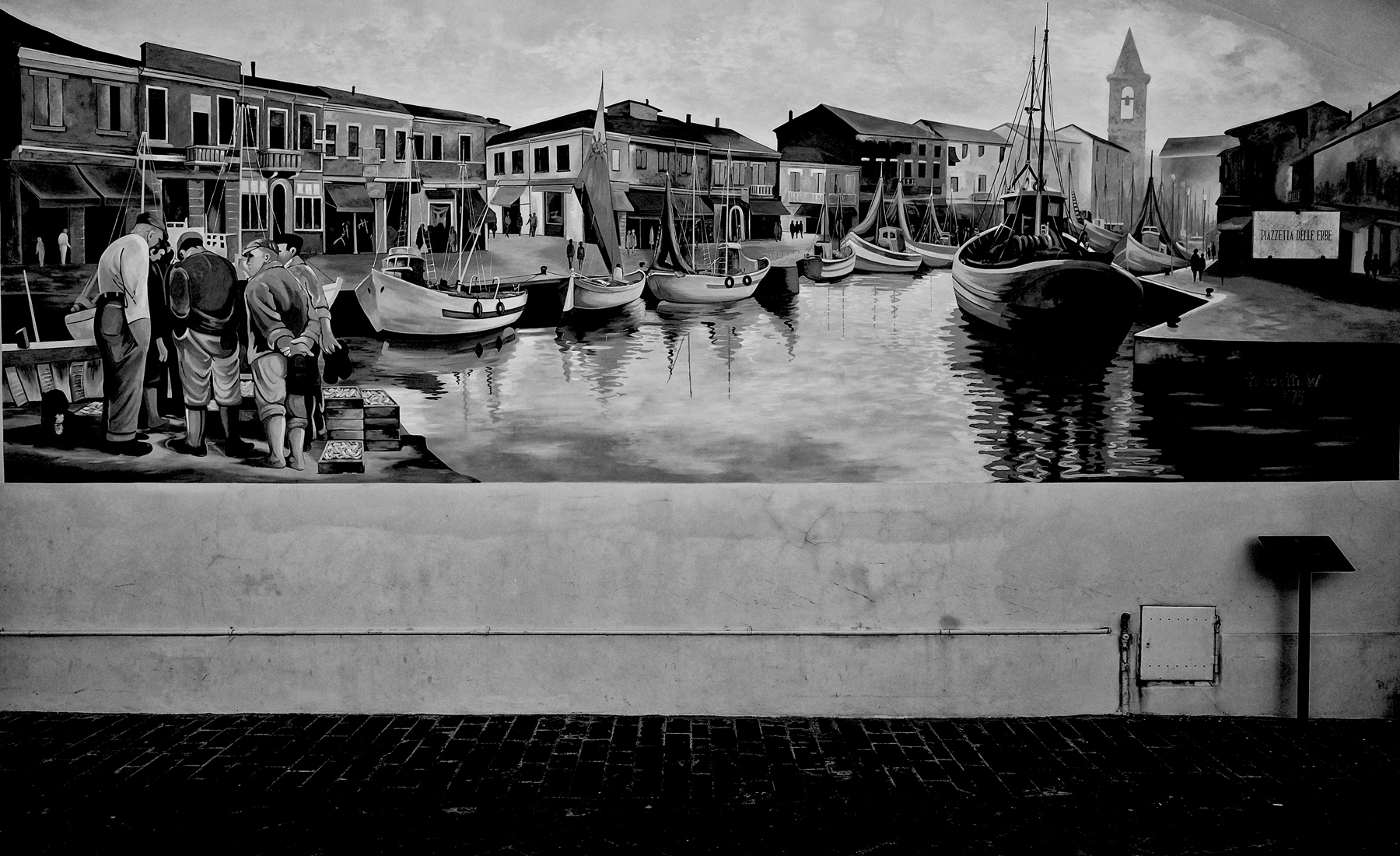 Murale..  versione bianco e nero...