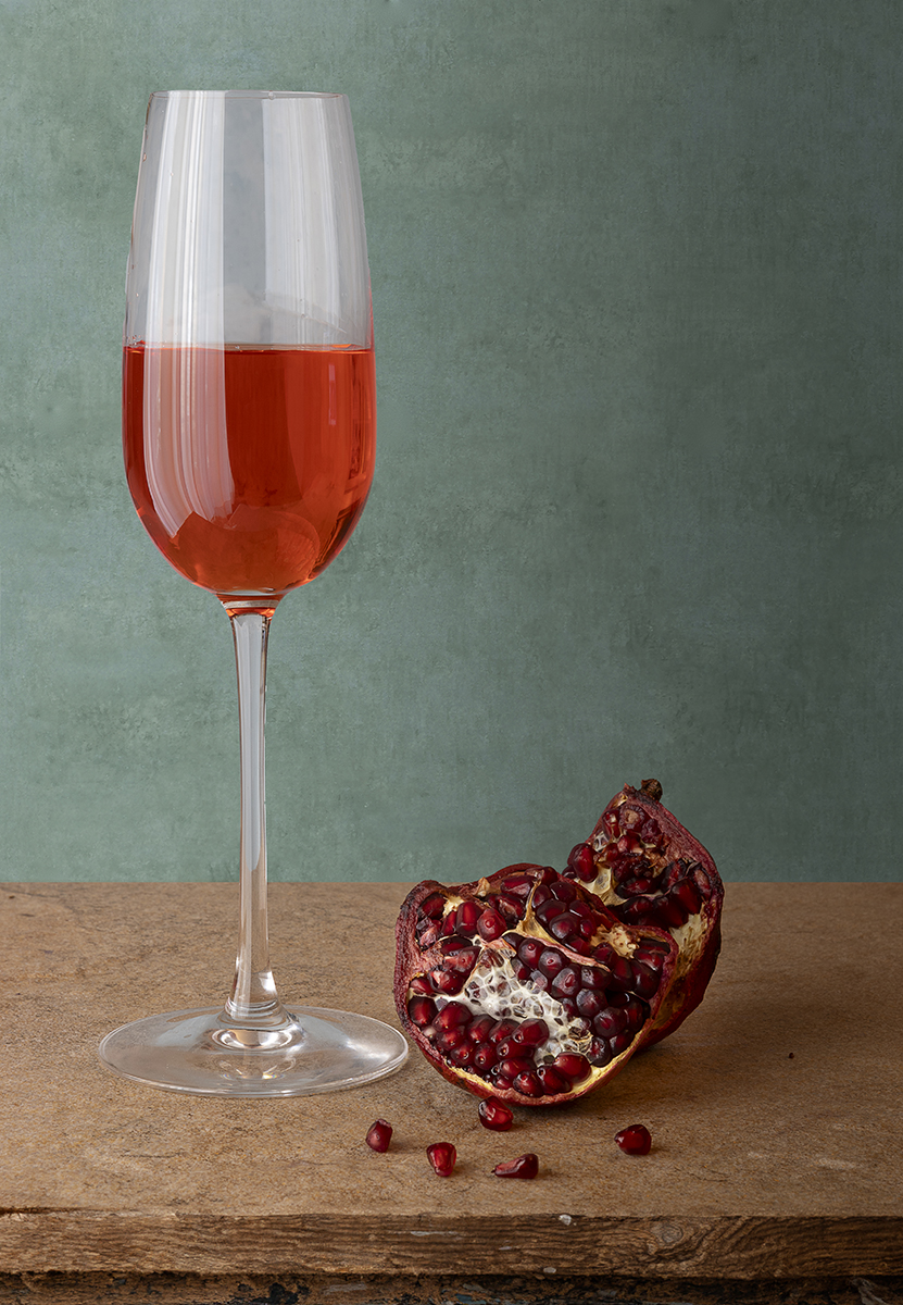 Bicchiere e melograno