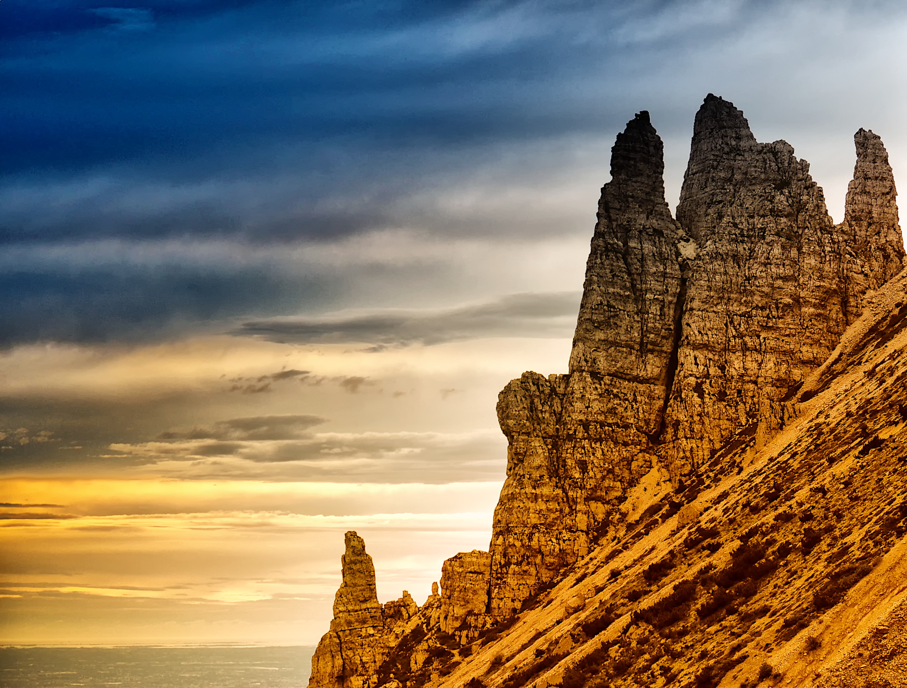 Alba sulle Guglie del Fumante