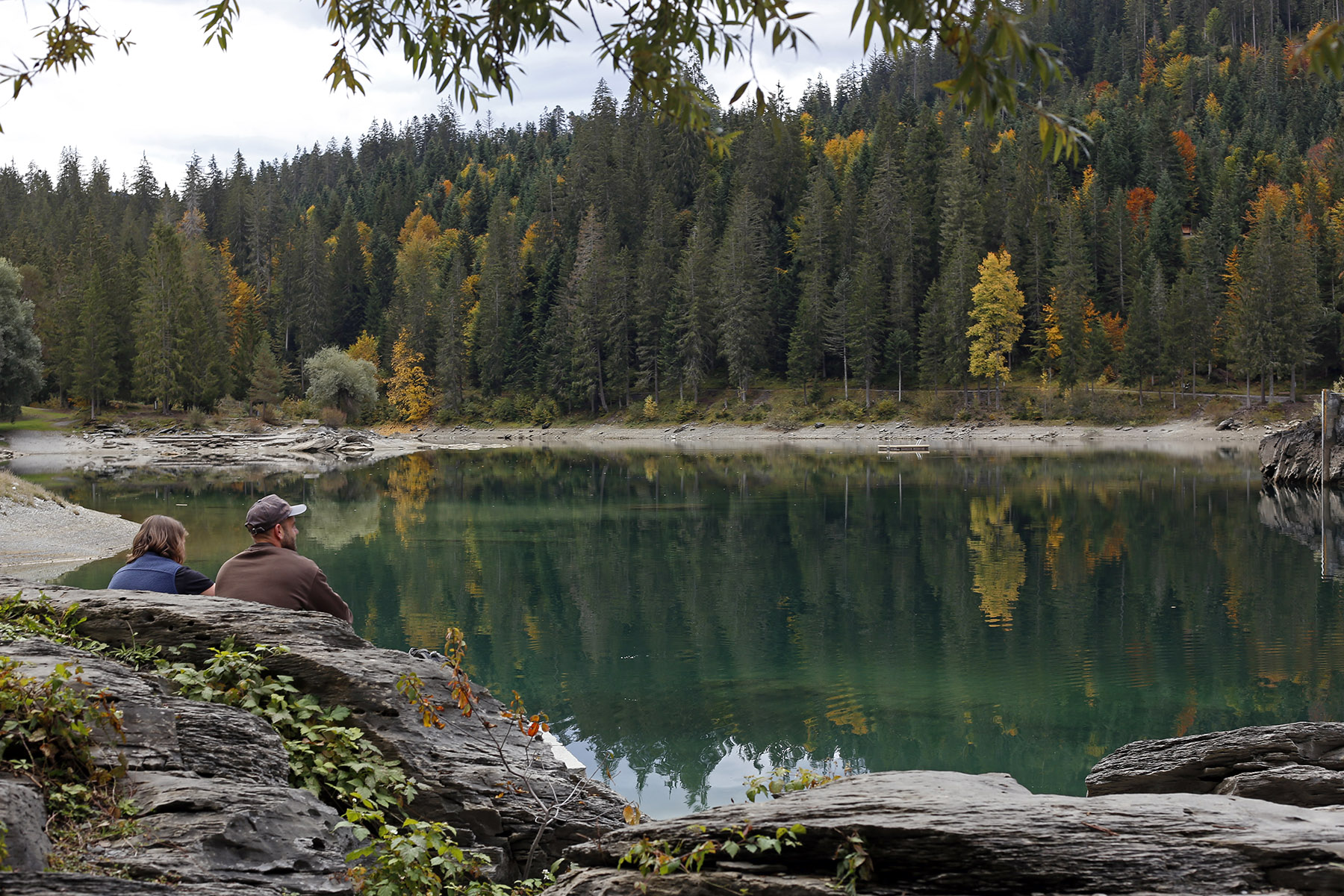ammirando il lago di Cauma