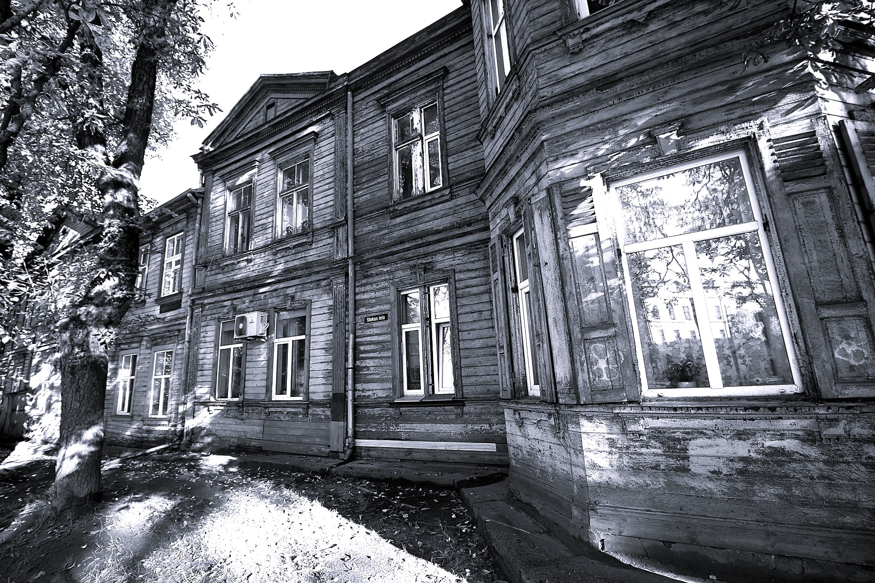 Skola Iela ( non turists )