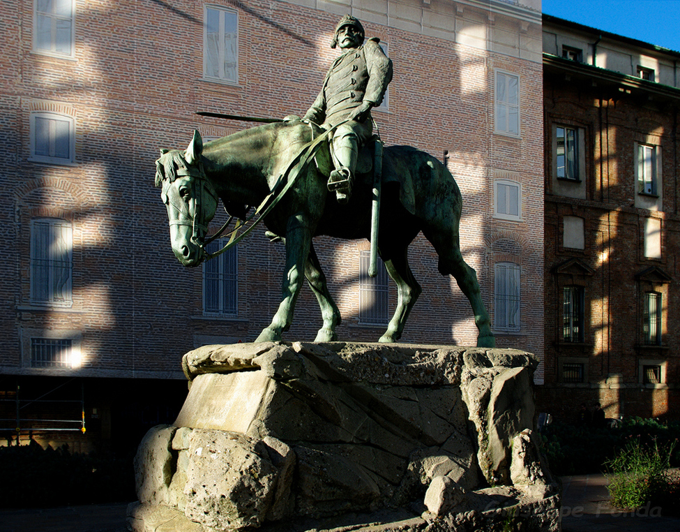 Monumento equestre  dedicato a Giuseppe Missori 1829-1911