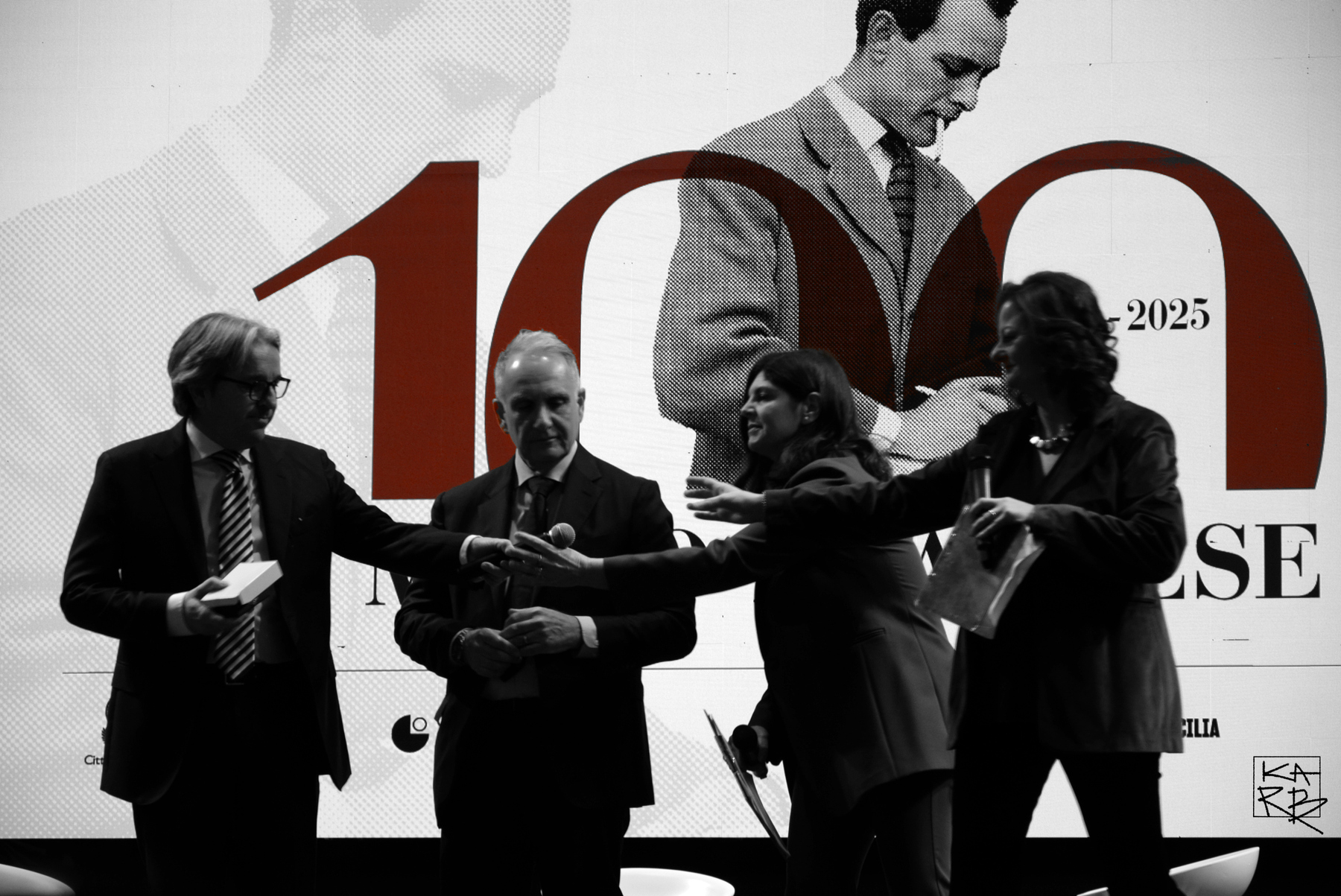 rosso un po' superfluo