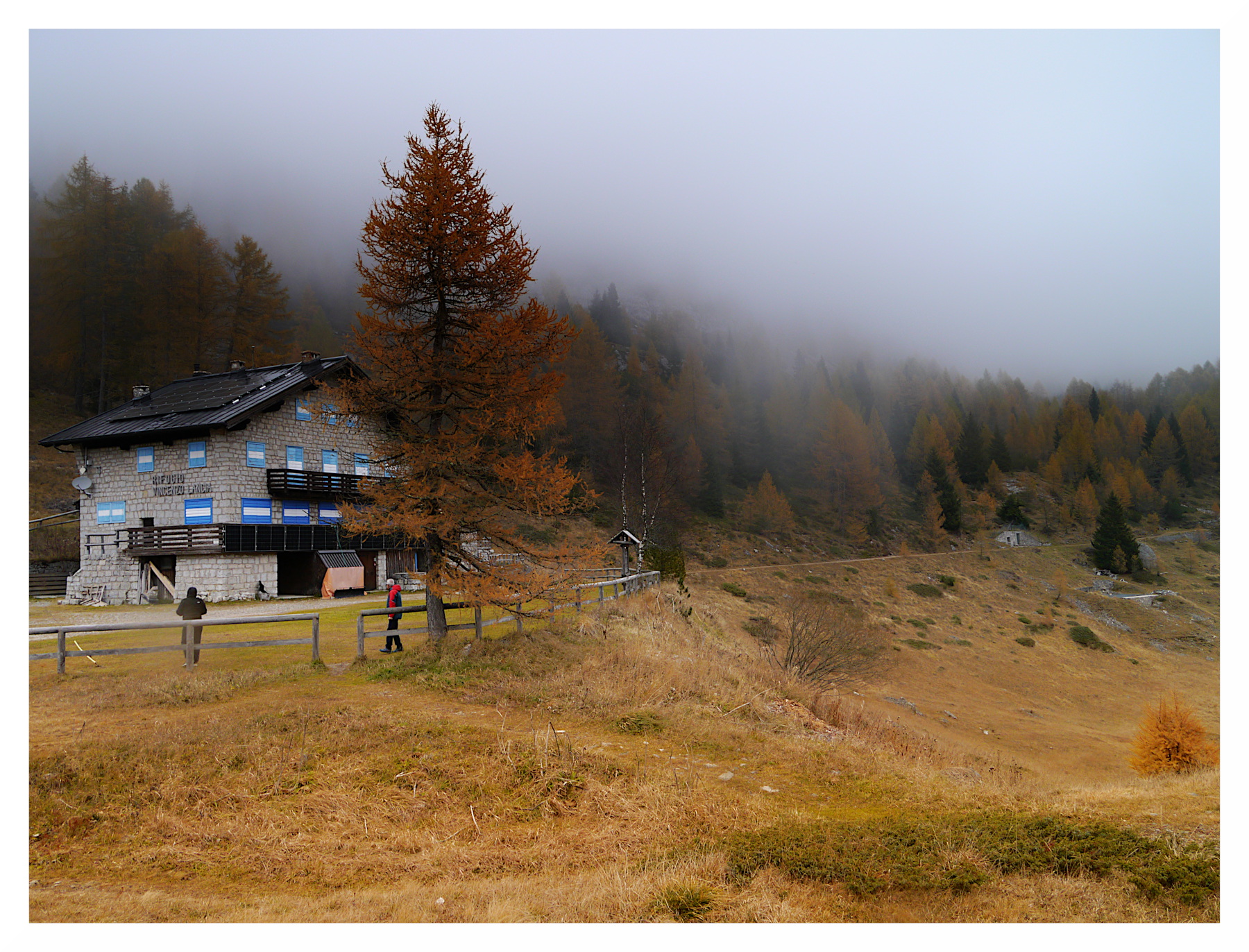 Al Rifugio Vincenzo Lancia all'Alpe Pozza