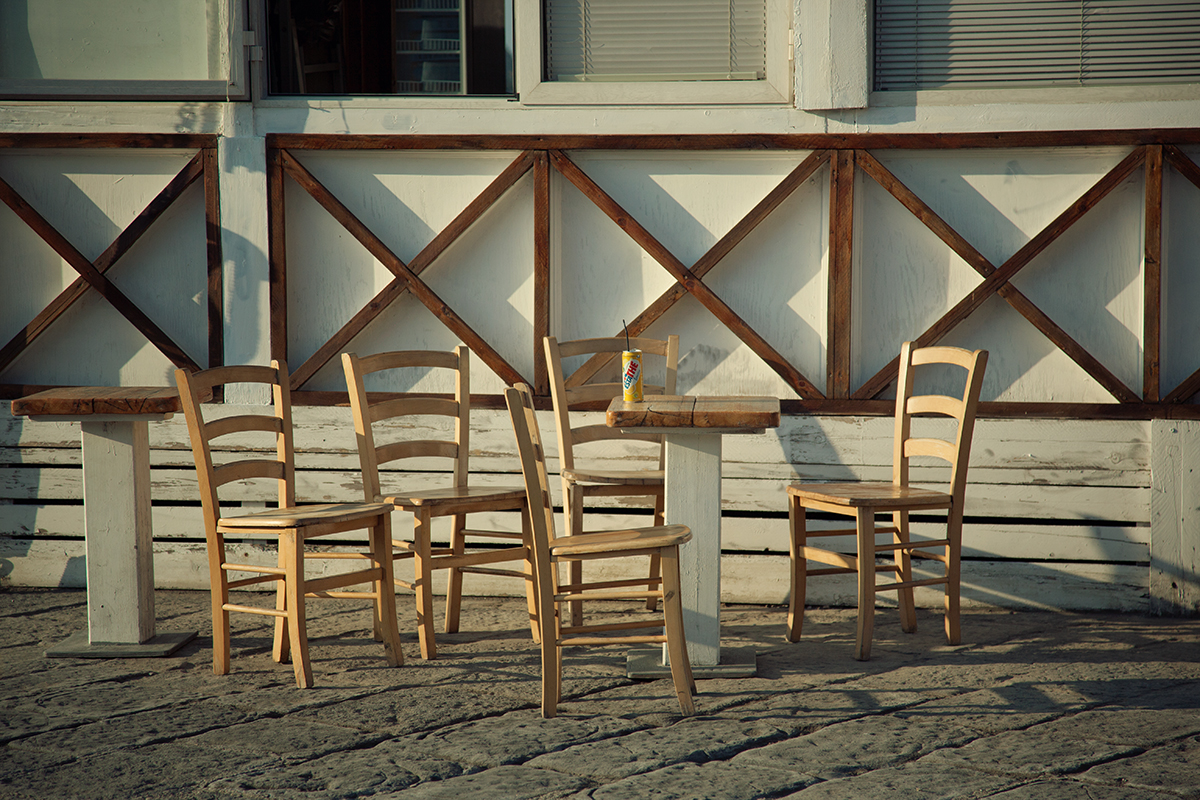 Le Sedie Dormono In Piedi