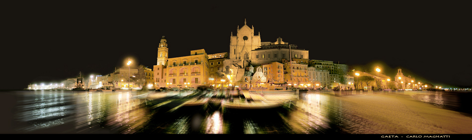 Gaeta di notte
