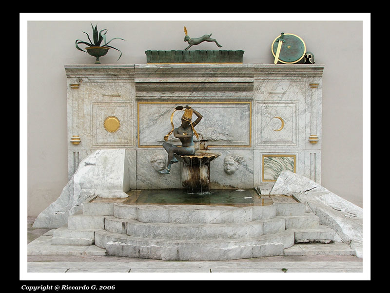 Arabian Fountain