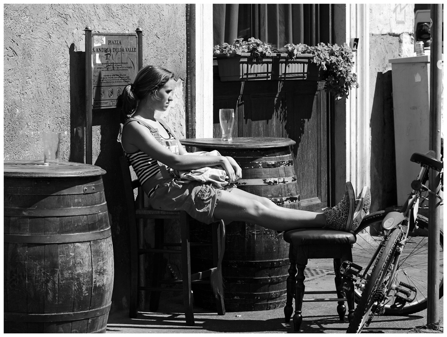 Turista in p.zz S. Andrea della Valle.