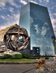 Il gigante e la lumachina. Il gigante e la lumachina.