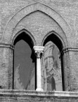 Duomo di Siena nella bifora Duomo di Siena nella bifora