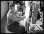 Tessitrice di tappeti Tibetana